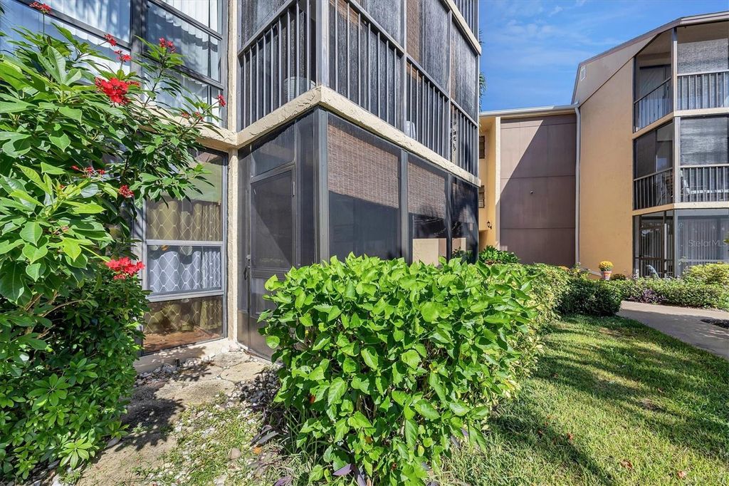 Photo of 612 Bird Bay Drive S #118, Venice, FL 34285 (MLS # N6140519)