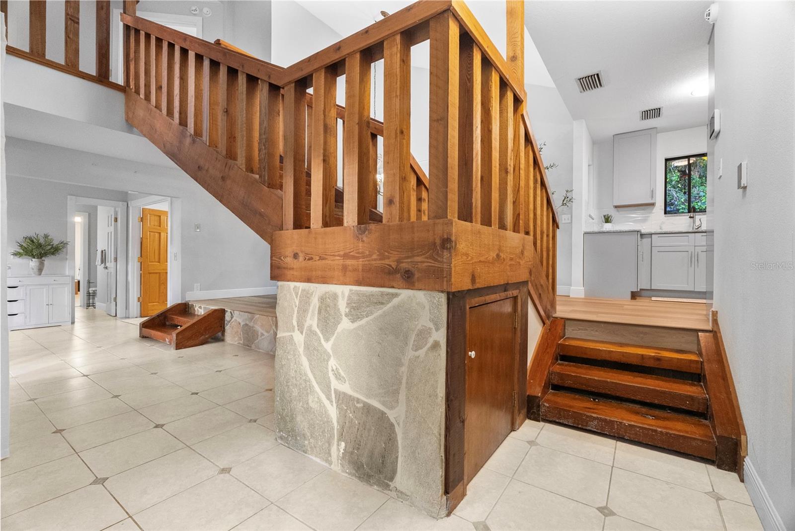 NORTH ORLANDO RANCHES SEC 09 - Residential