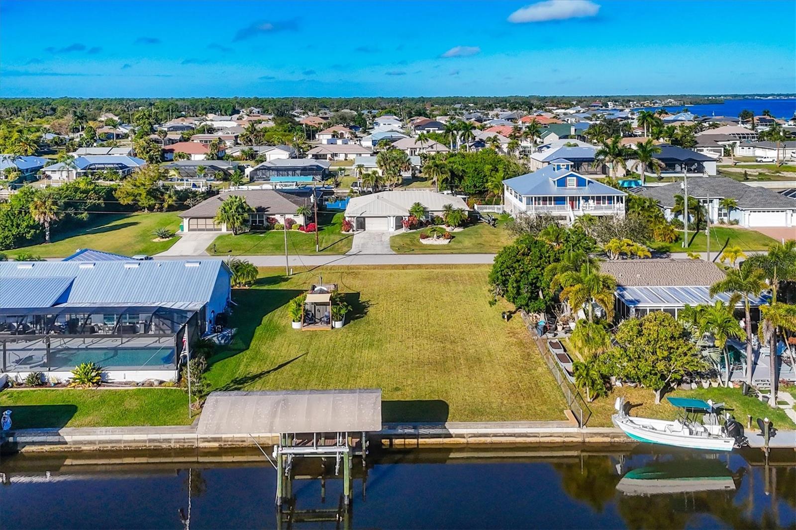 PORT CHARLOTTE SEC 054 - Land