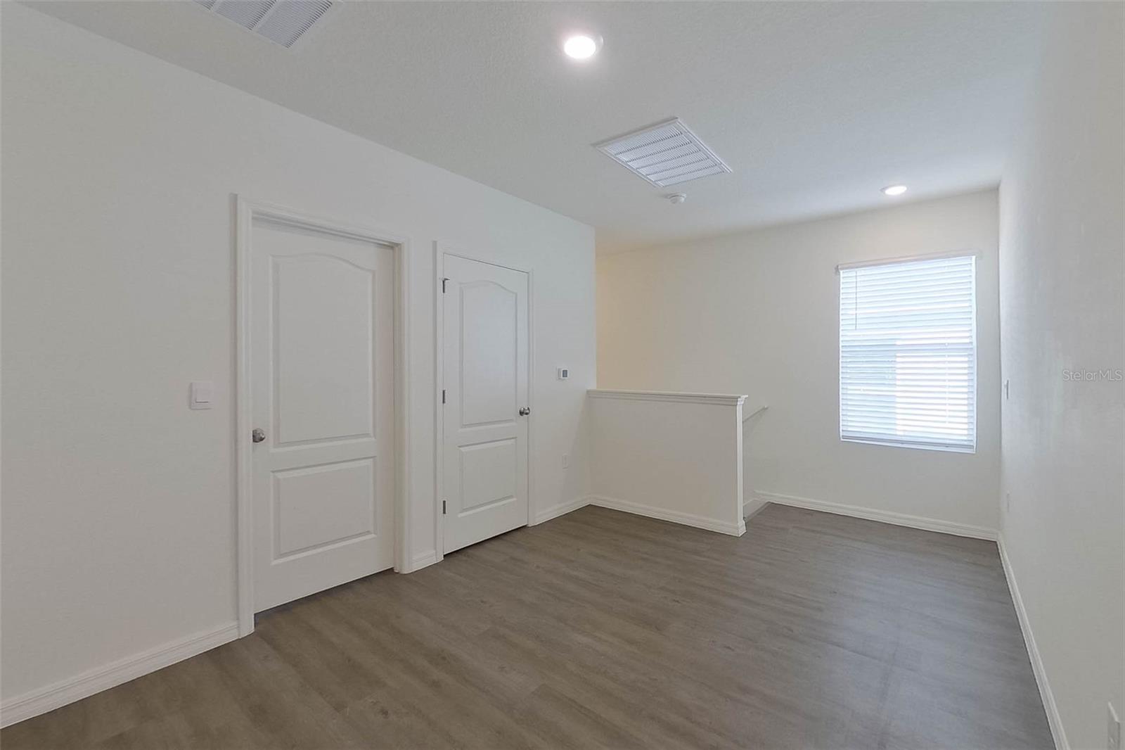 LAKE GRIFFIN RESERVE - Residential Lease