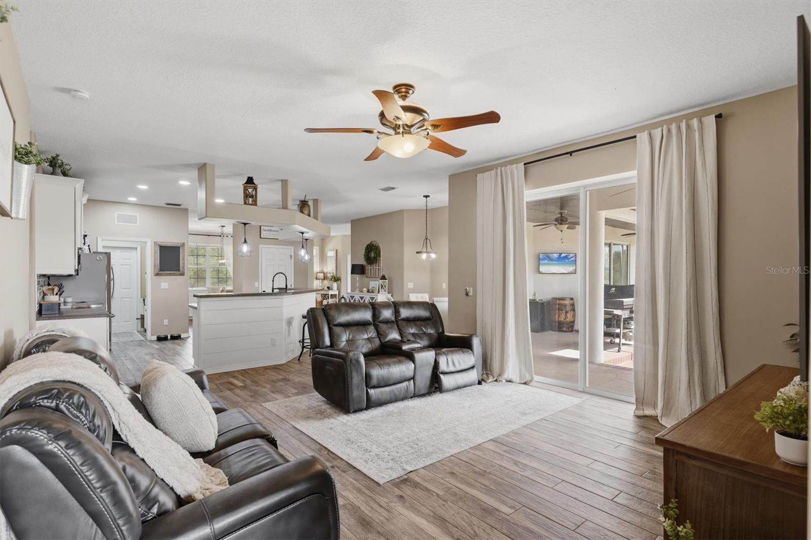 POMELLO PARK - Residential