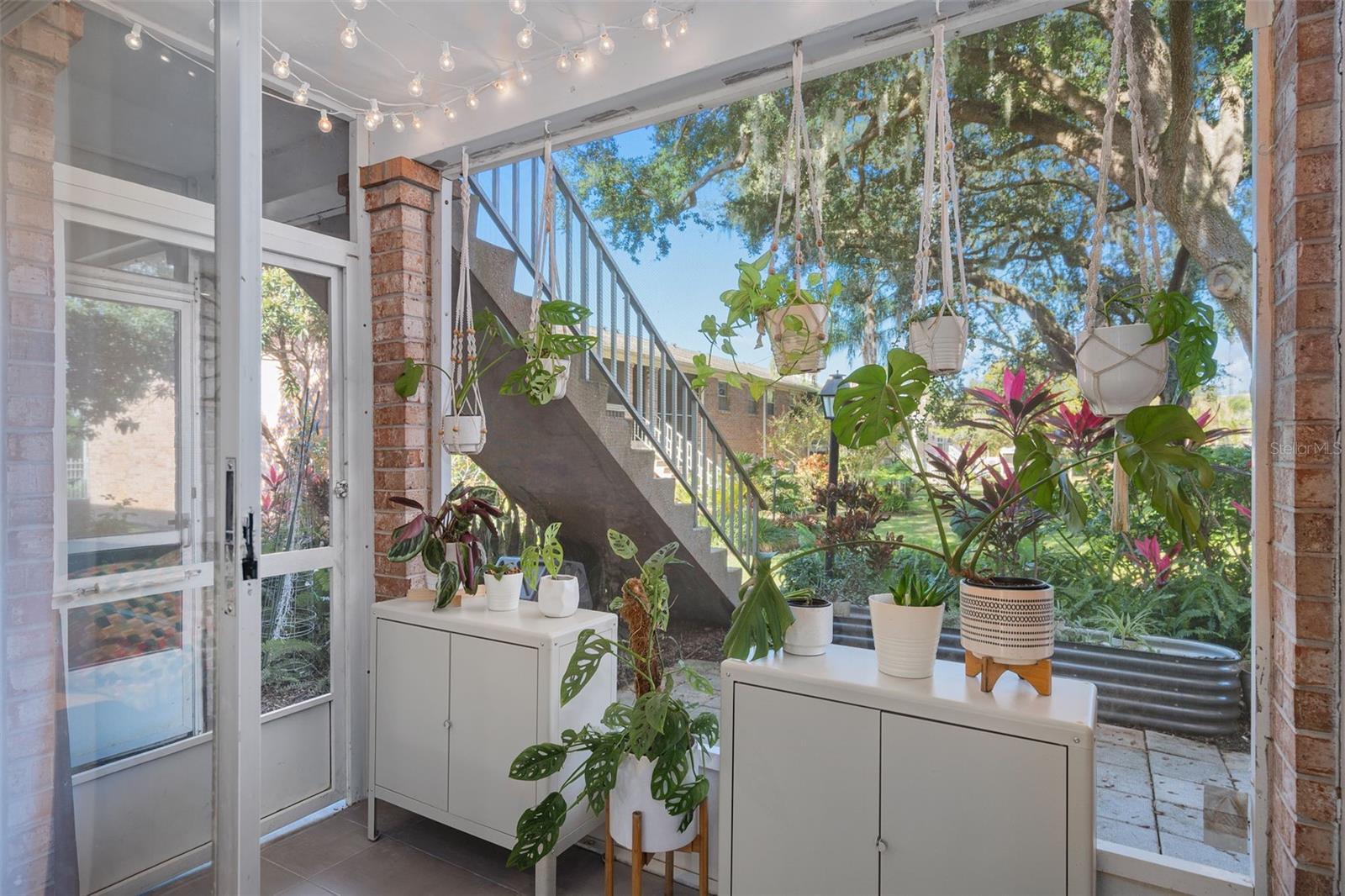 PLANTATION APTS ORLANDO - Residential