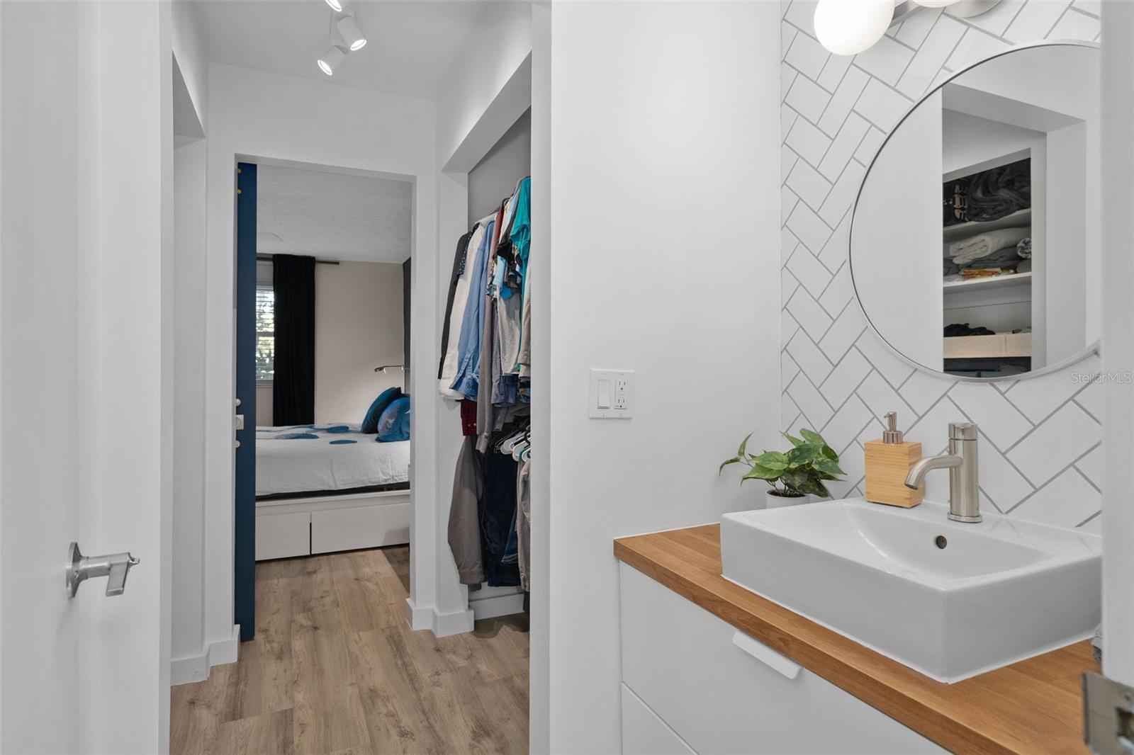 PLANTATION APTS ORLANDO - Residential