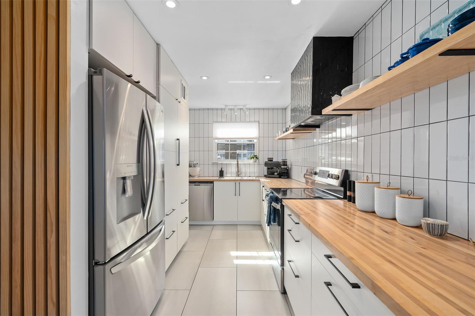 PLANTATION APTS ORLANDO - Residential