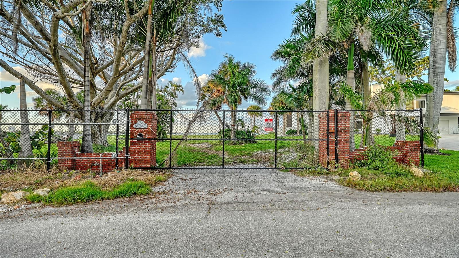 609 NORSOTA WAY