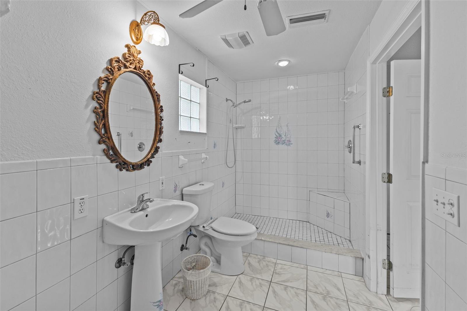 BEACON RIDGE WOODBINE VILLAGE - Residential