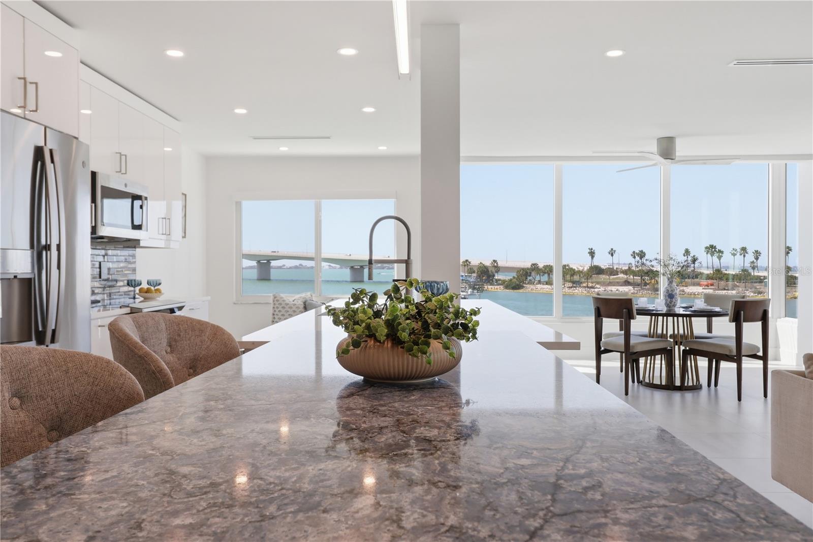 HARBOR HOUSE WEST - Residential