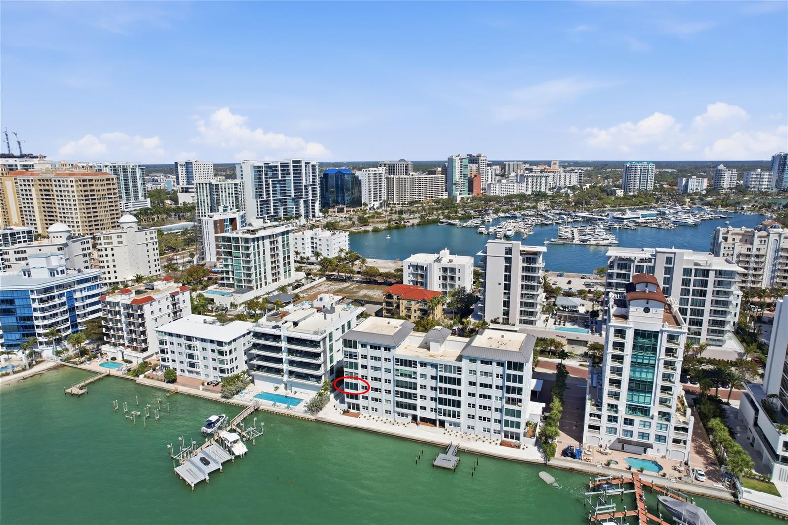 HARBOR HOUSE WEST - Residential