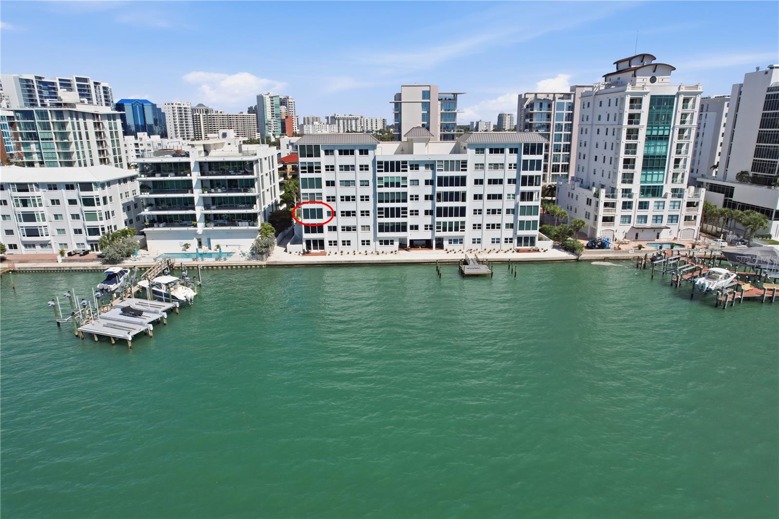 HARBOR HOUSE WEST - Residential