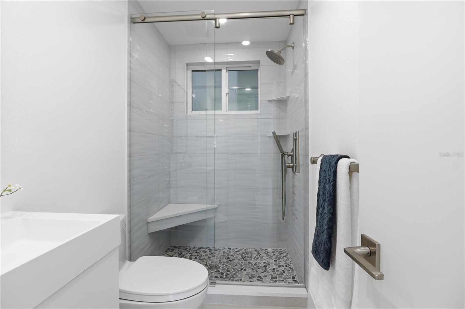 HARBOR HOUSE WEST - Residential