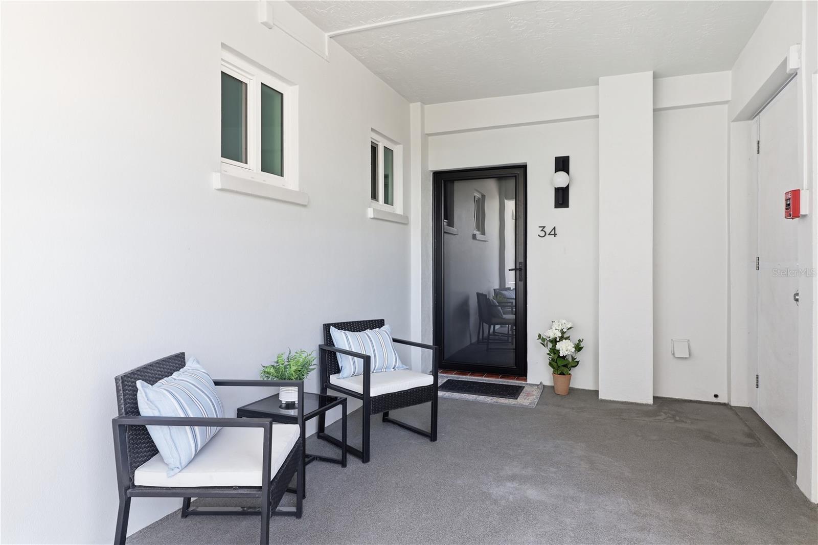 HARBOR HOUSE WEST - Residential