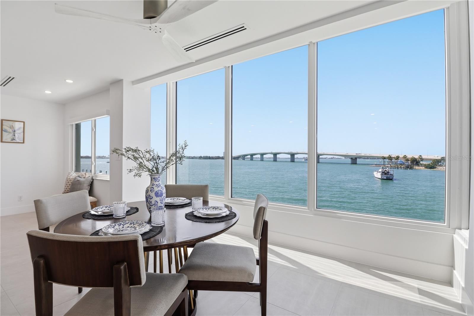 HARBOR HOUSE WEST - Residential