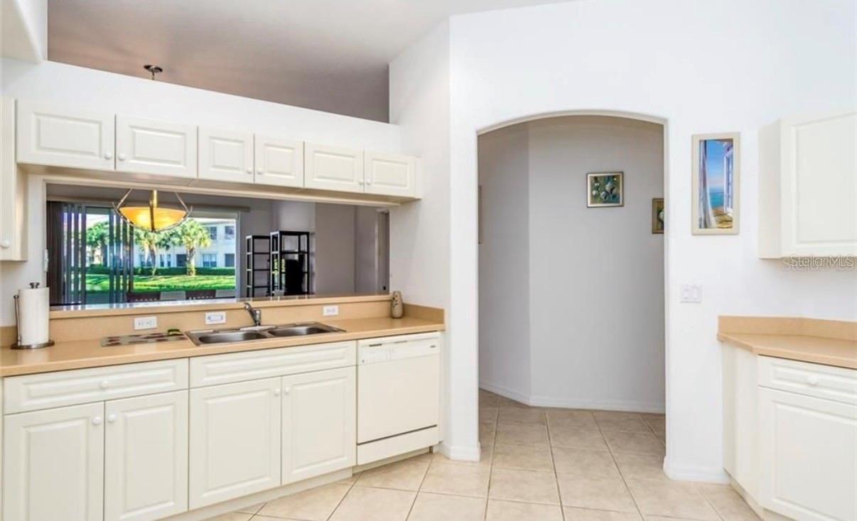 1604 TRIANO CIRCLE 1604 - Photo 2