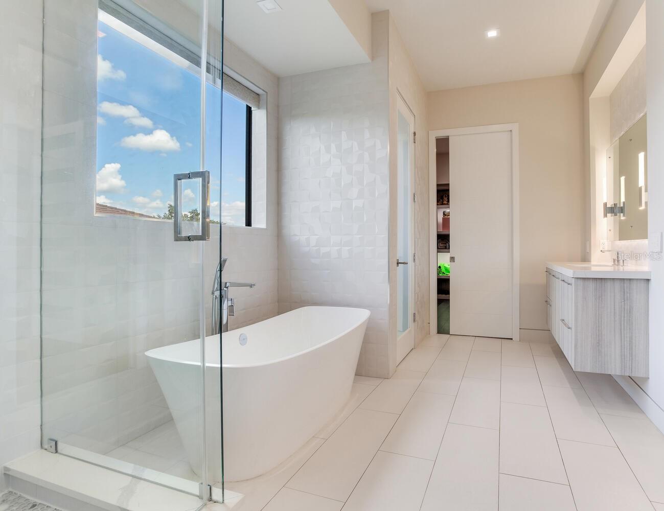 BEACH PARK - Residential