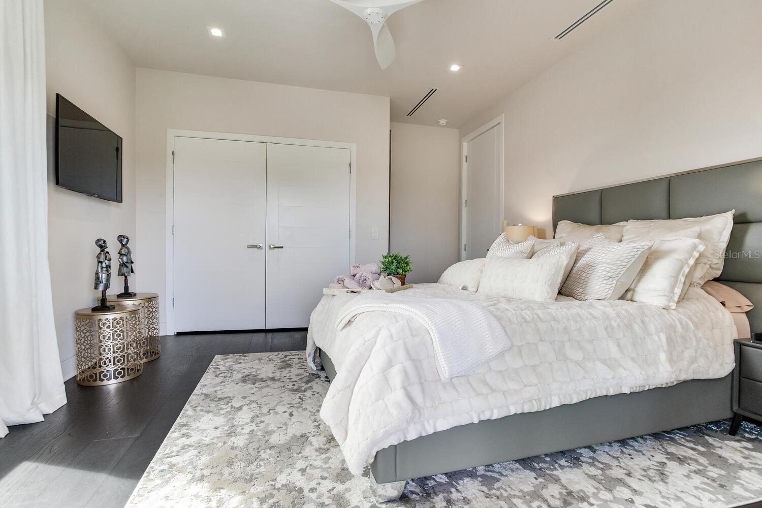 BEACH PARK - Residential