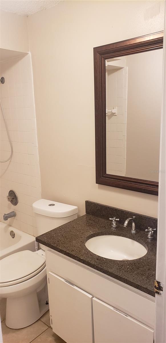 WILLOW BROOKE CONDO - Residential Lease