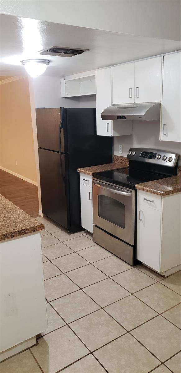 WILLOW BROOKE CONDO - Residential Lease