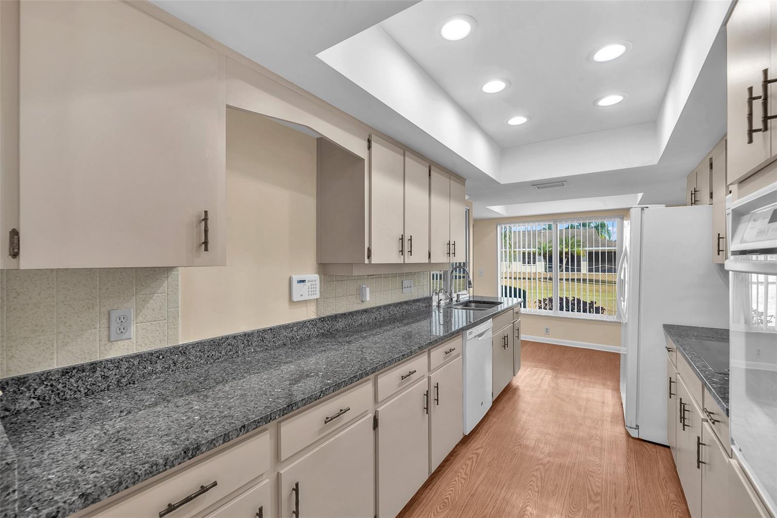 SUN CITY CENTER UNIT 32 - Residential