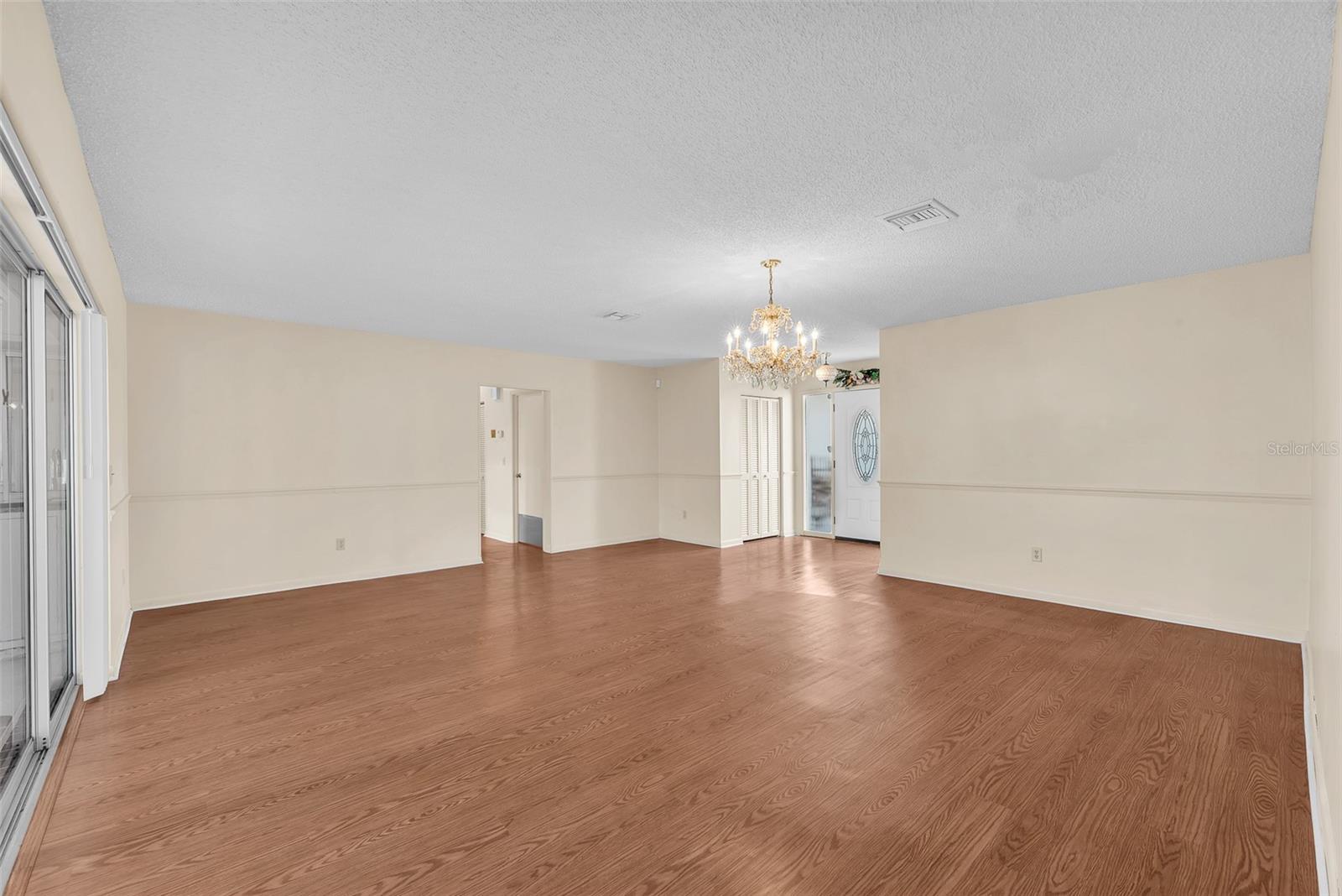 SUN CITY CENTER UNIT 32 - Residential