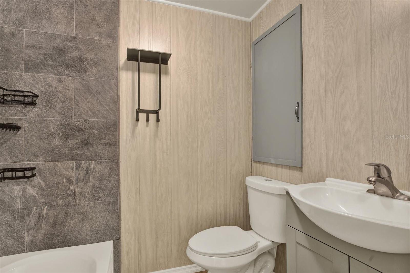 MOON LAKE ESTATES - Residential