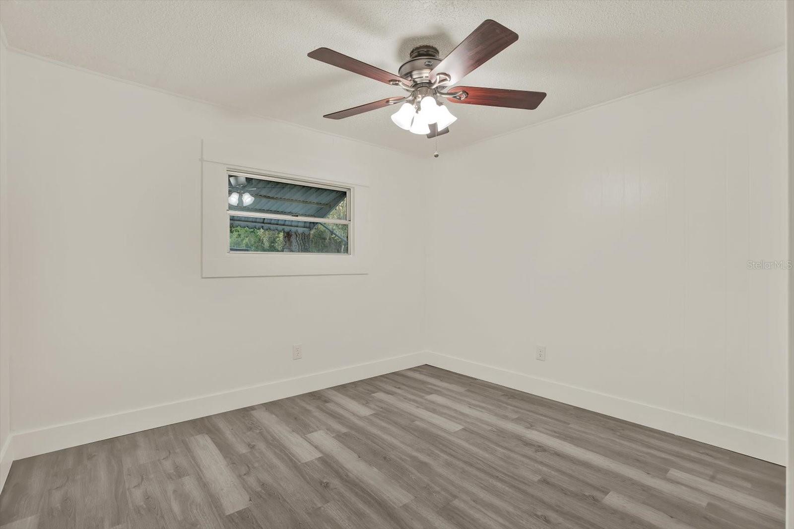 MOON LAKE ESTATES - Residential