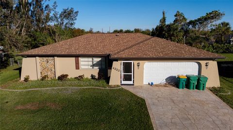 A home in PORT CHARLOTTE