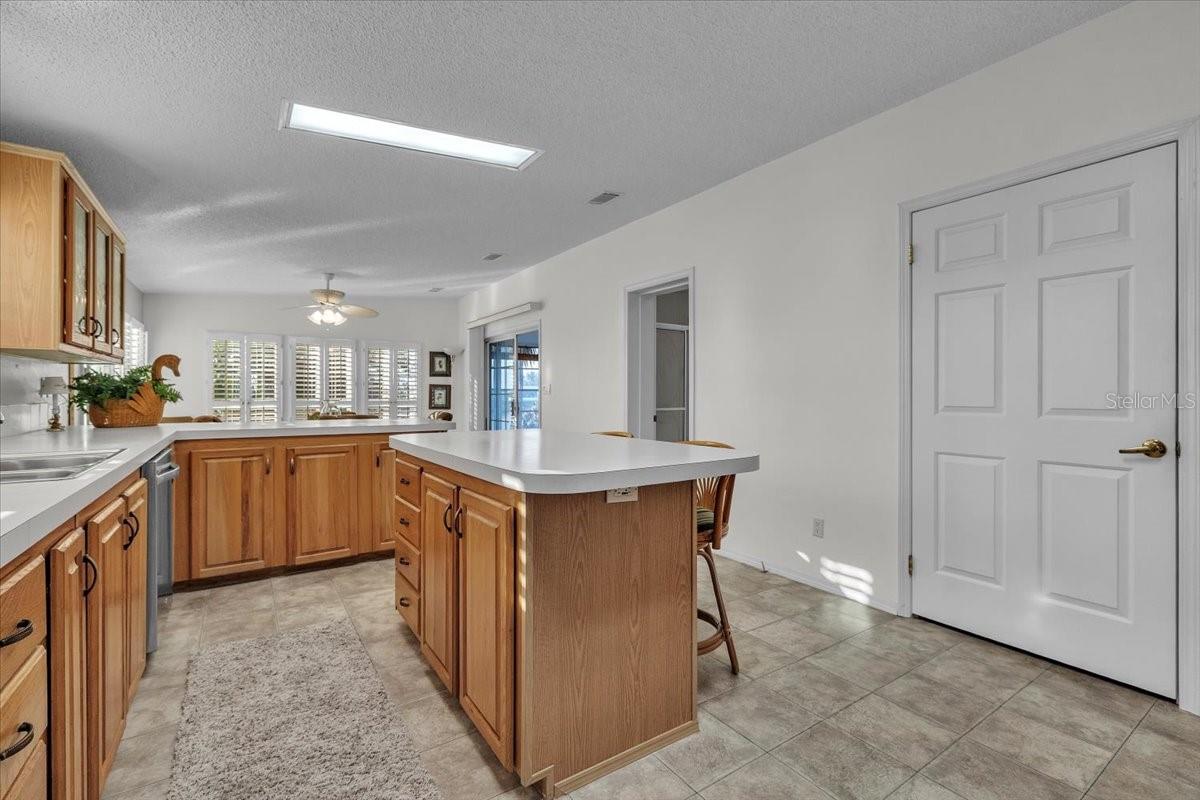 VENTURA LAKES - Residential