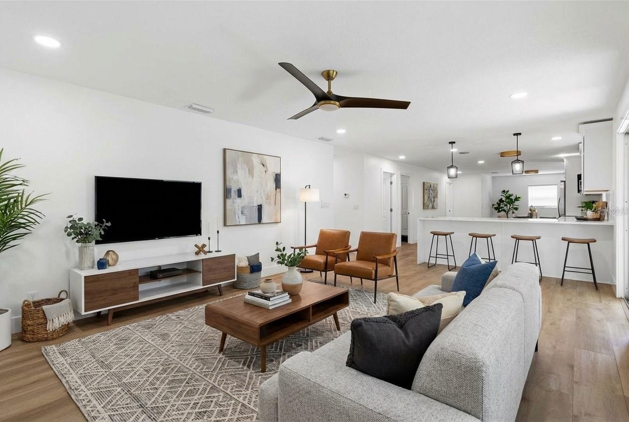 2512 LAKE ELLEN CIRCLE