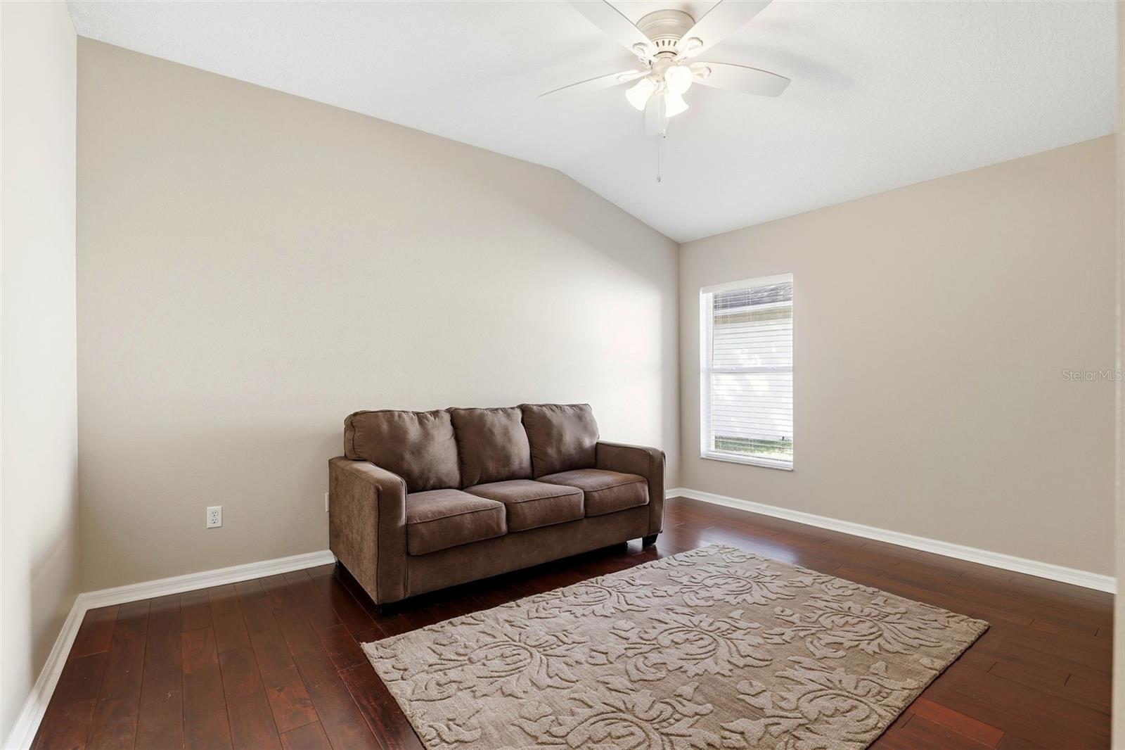 LOST LAKE ESTATES - Residential