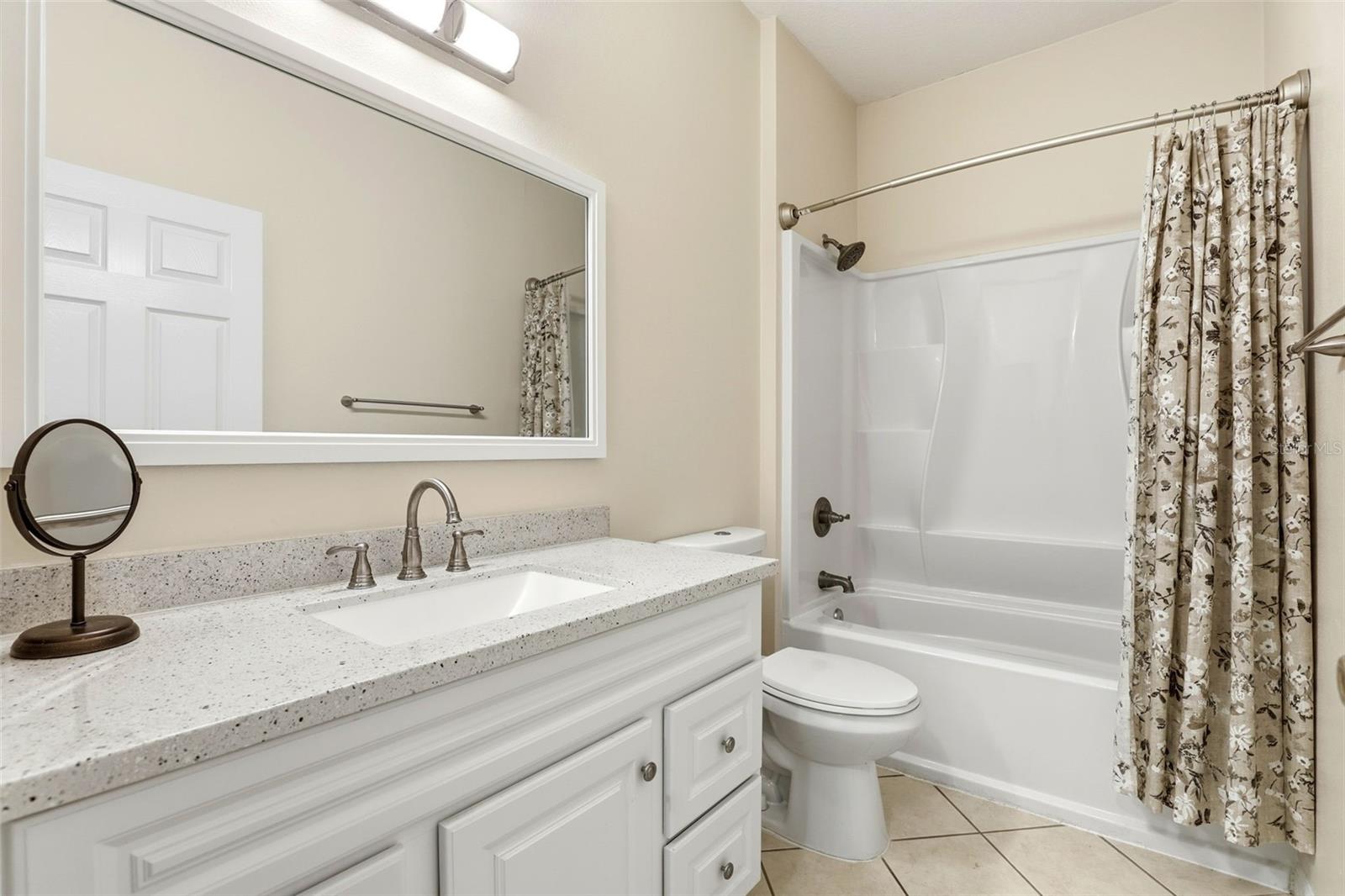 LOST LAKE ESTATES - Residential