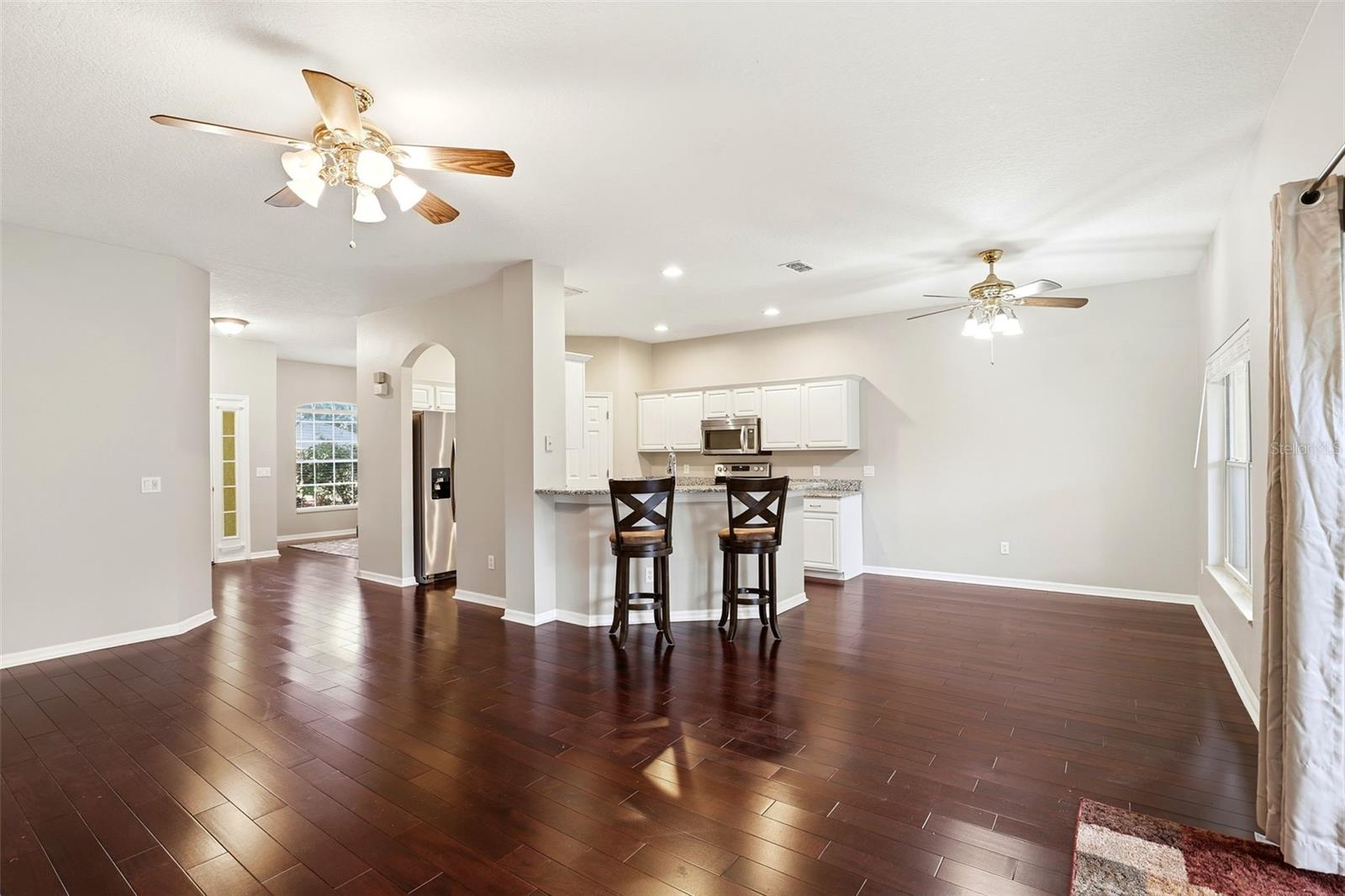 LOST LAKE ESTATES - Residential