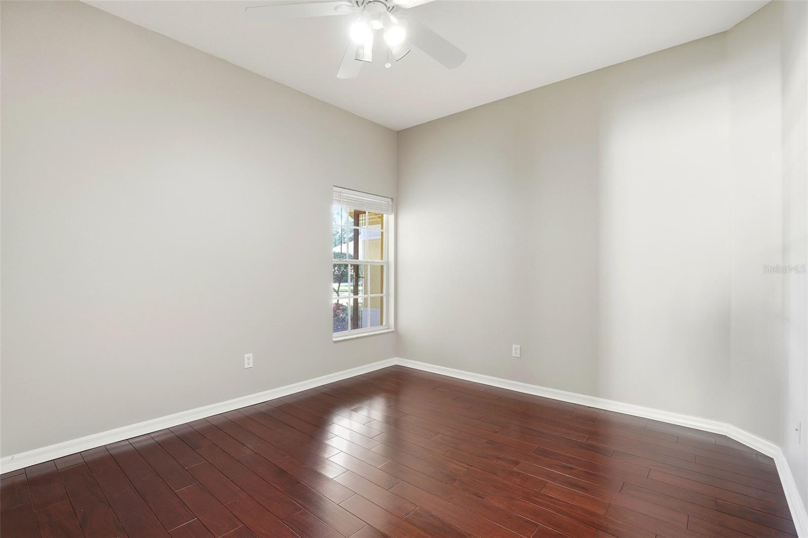 LOST LAKE ESTATES - Residential