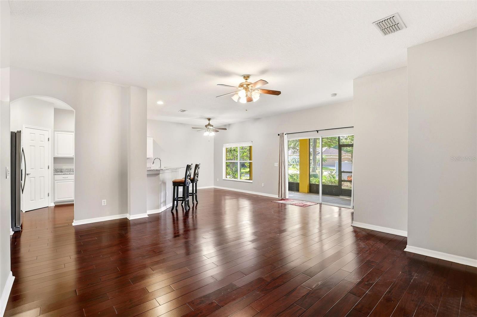 LOST LAKE ESTATES - Residential