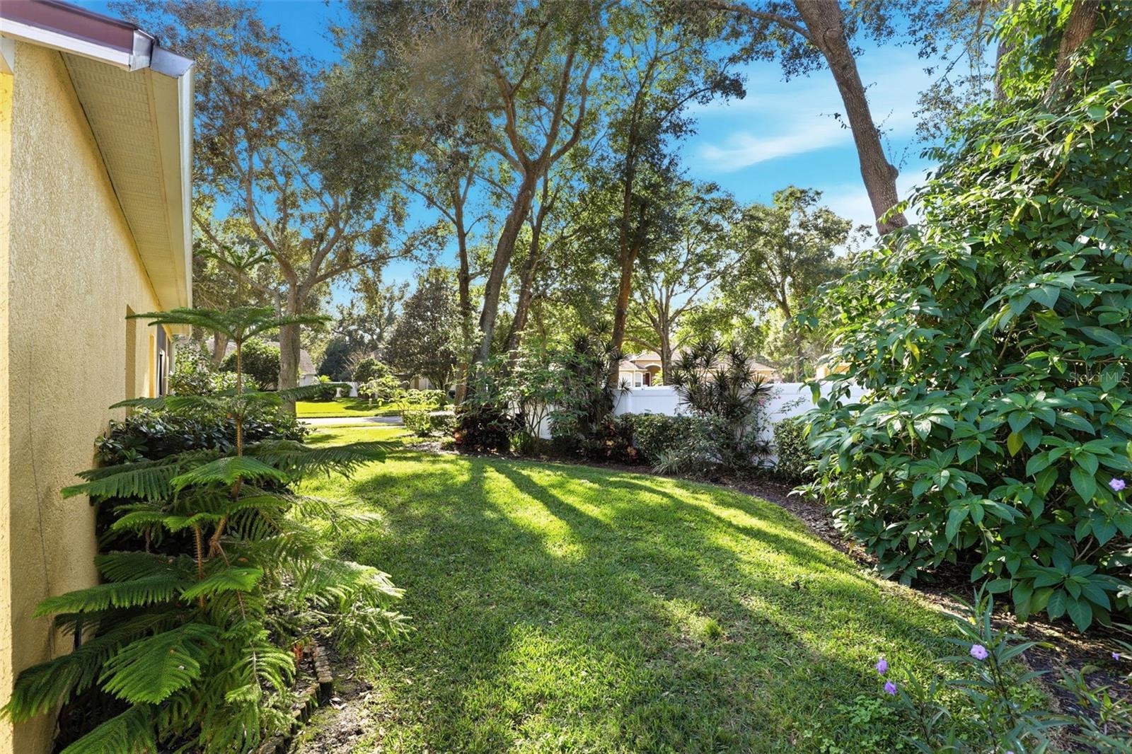 LOST LAKE ESTATES - Residential