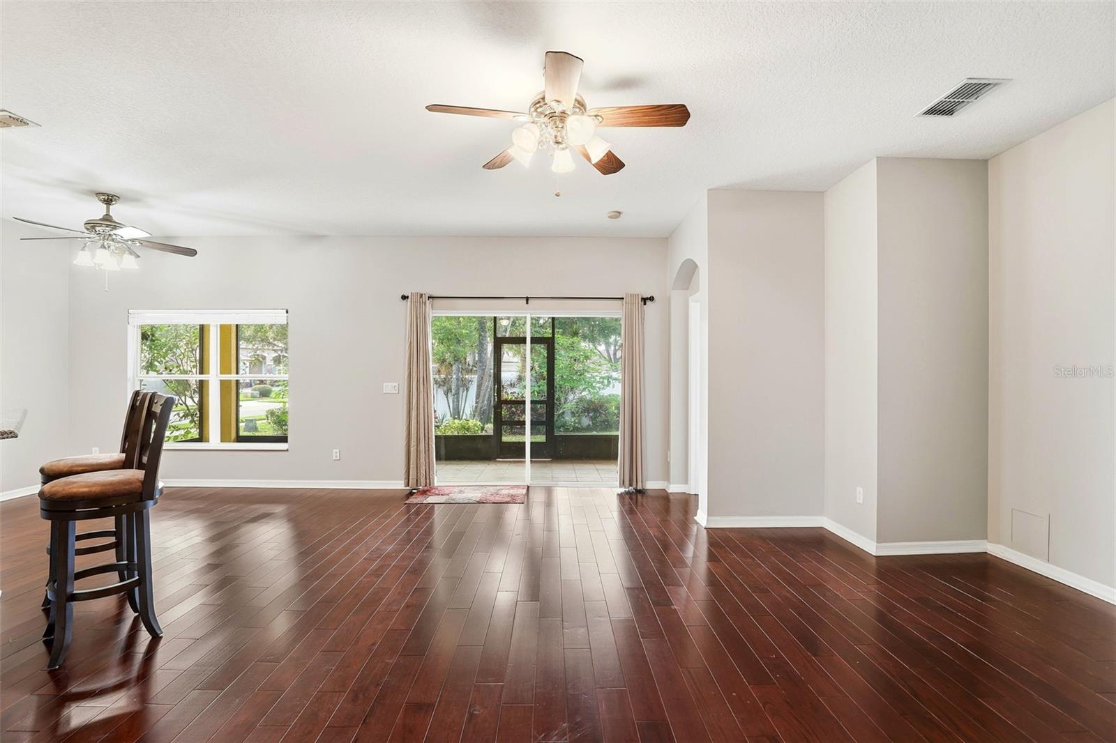 LOST LAKE ESTATES - Residential