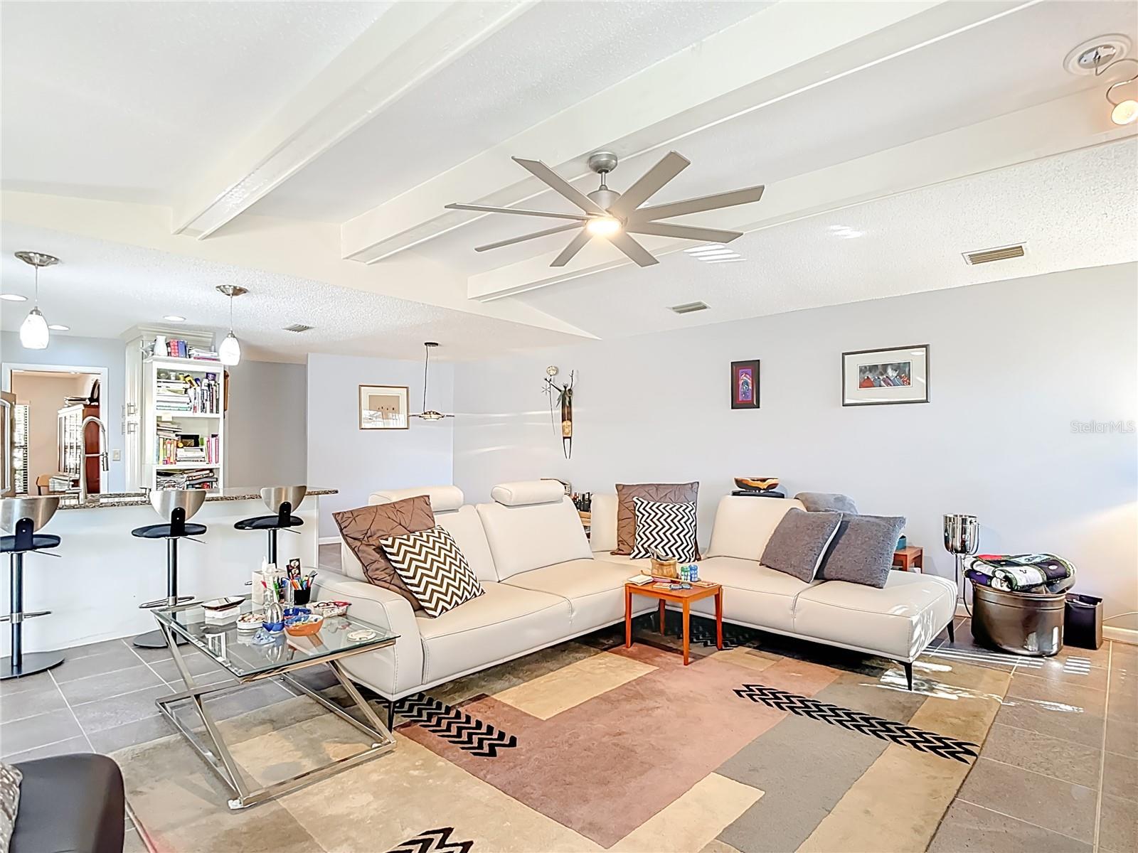 TAMPA PALMS UNIT 3 REP OF - Residential