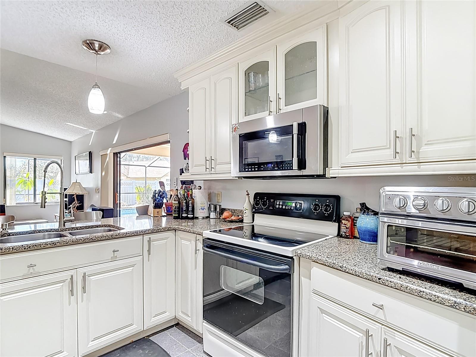 TAMPA PALMS UNIT 3 REP OF - Residential