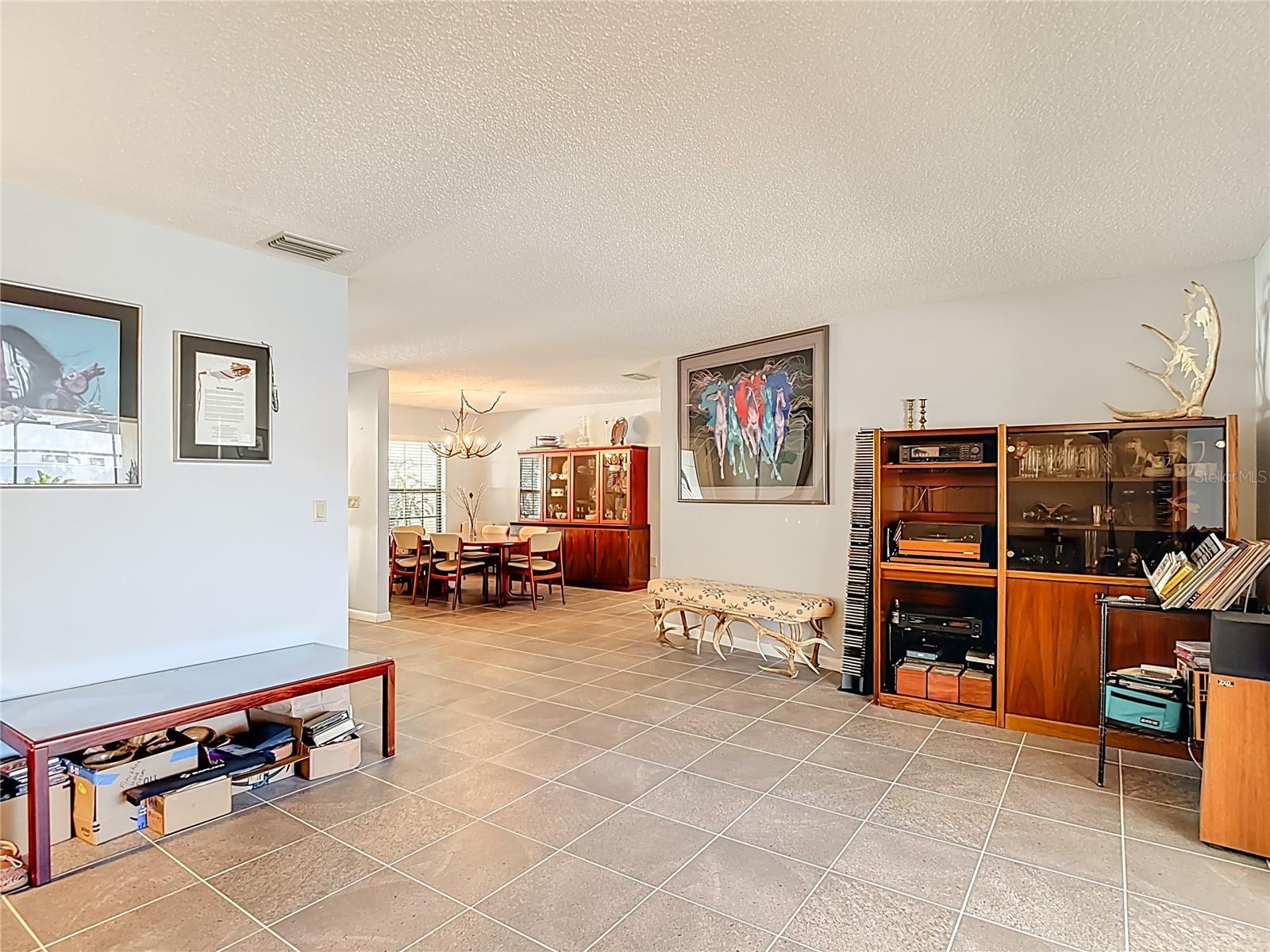 TAMPA PALMS UNIT 3 REP OF - Residential