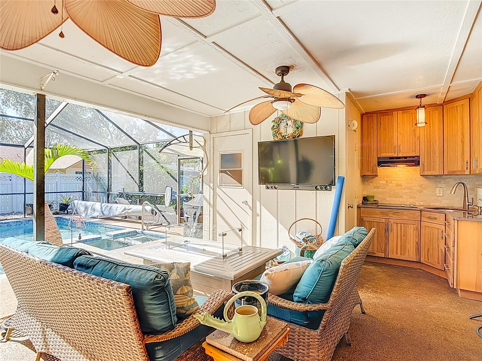 TAMPA PALMS UNIT 3 REP OF - Residential