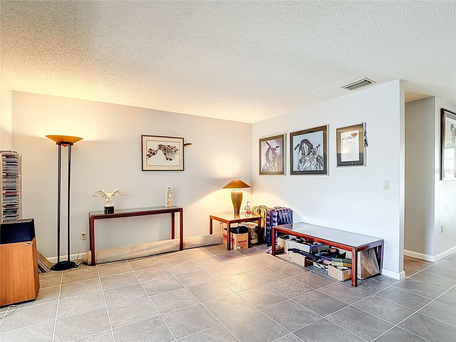 TAMPA PALMS UNIT 3 REP OF - Residential