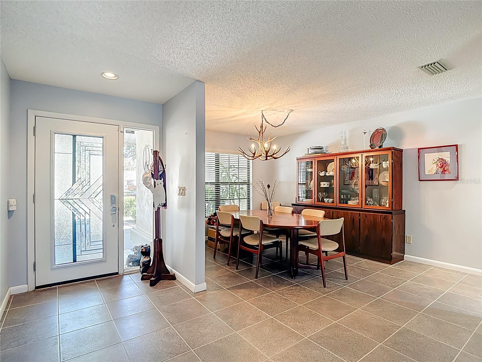 TAMPA PALMS UNIT 3 REP OF - Residential