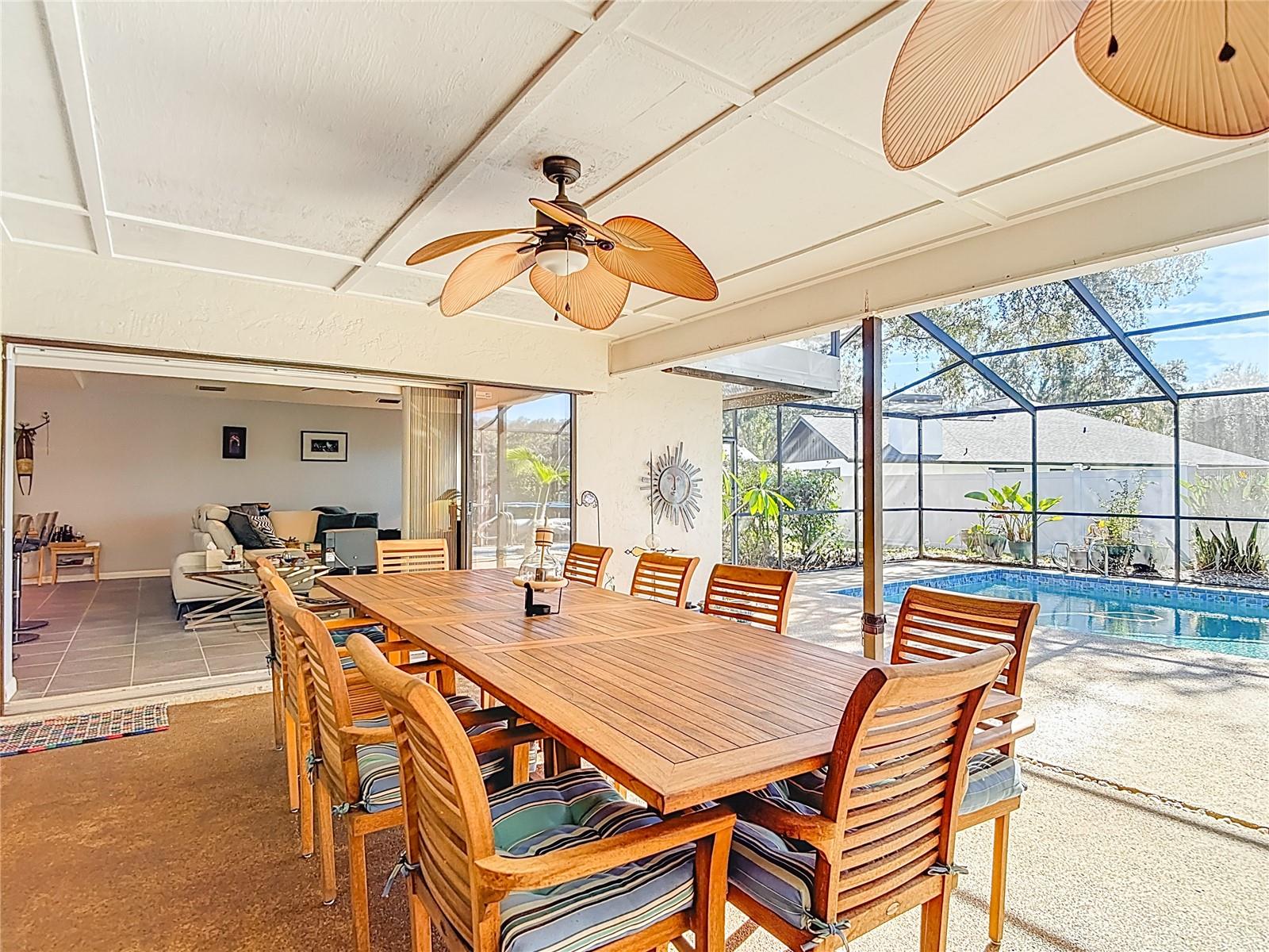 TAMPA PALMS UNIT 3 REP OF - Residential