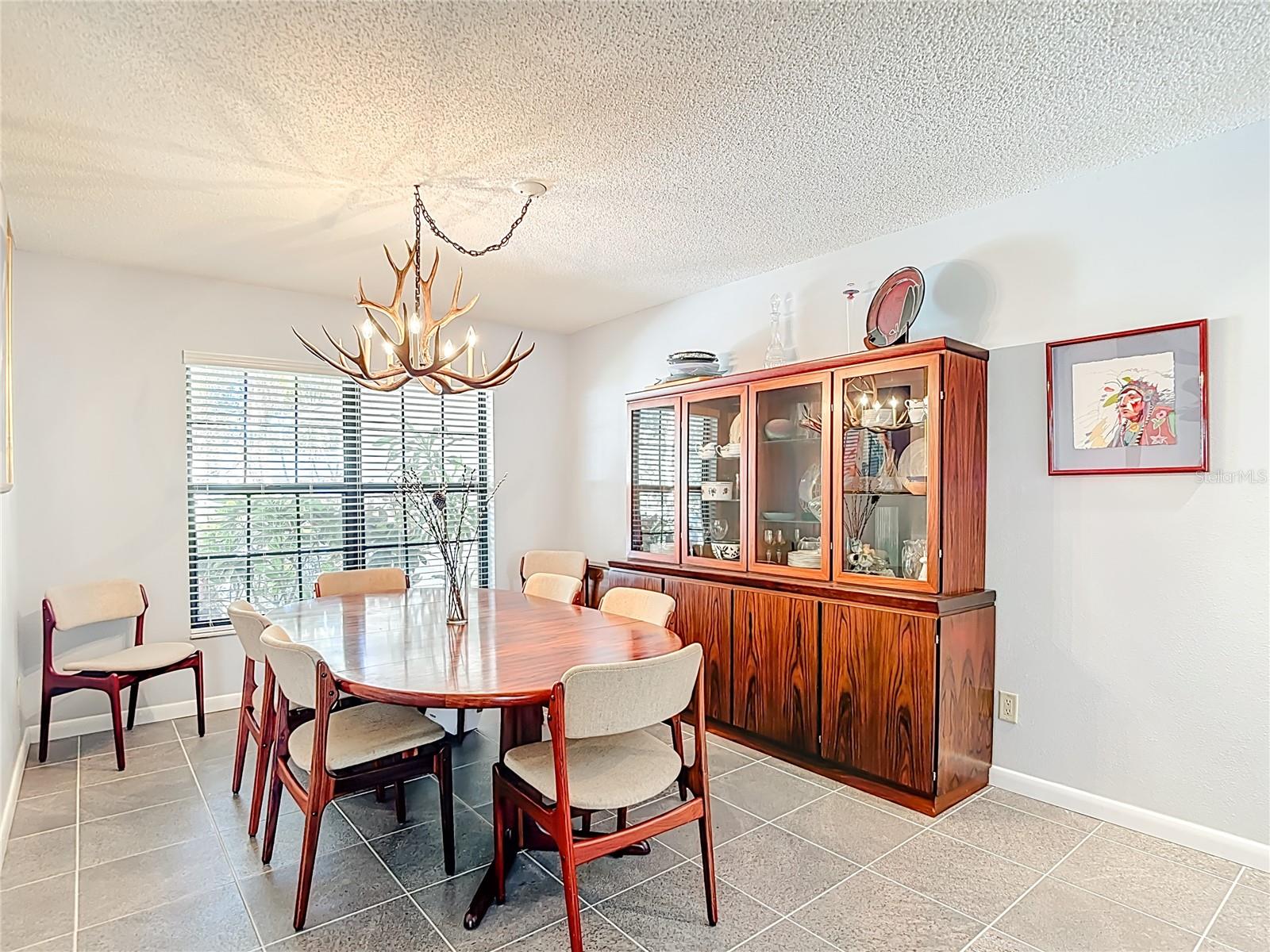 TAMPA PALMS UNIT 3 REP OF - Residential