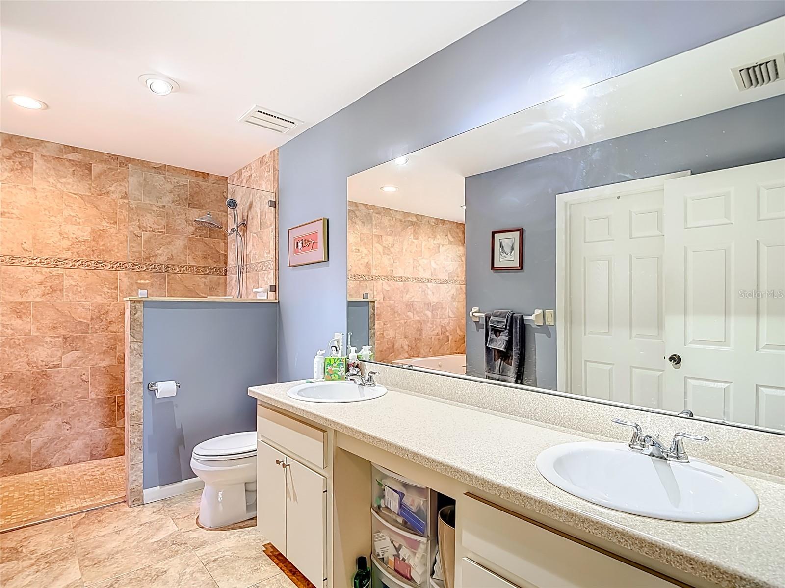 TAMPA PALMS UNIT 3 REP OF - Residential