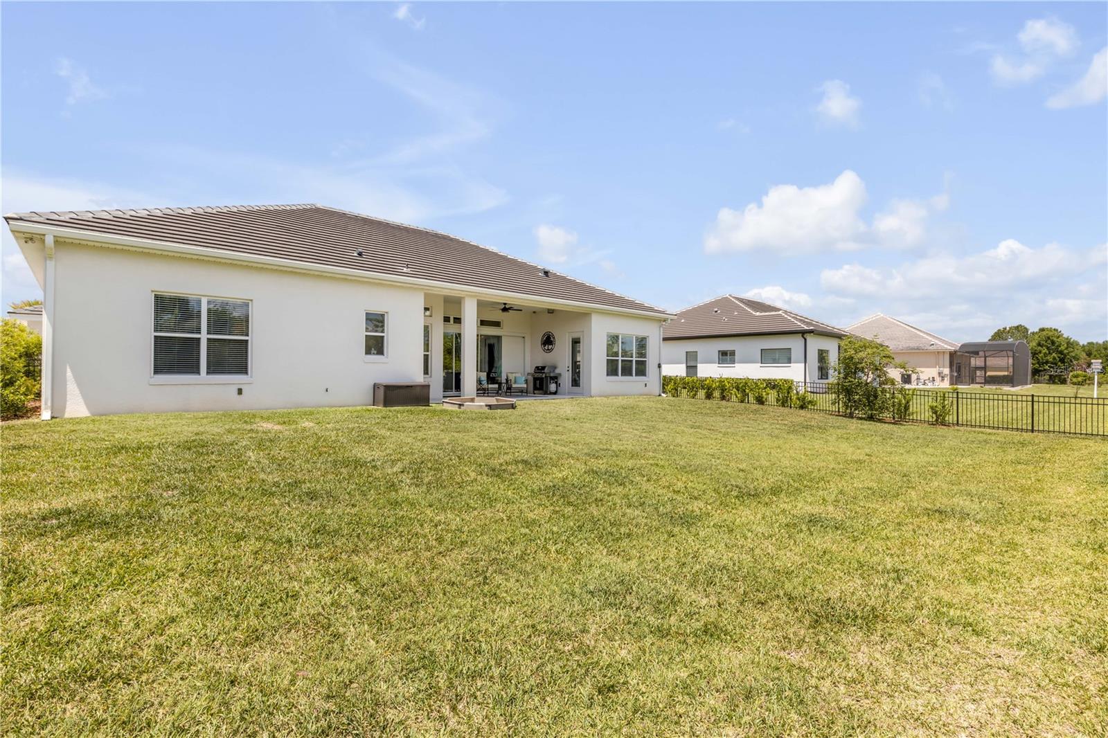 MOUNT DORA LOCH LEVEN PH 05 - Residential