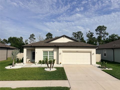 Photo of 12622 Retreat Place, Spring Hill, FL 34610 (MLS # TB8490438)
