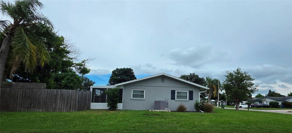 Photo of 3114 22nd Avenue W, Bradenton, FL 34205 (MLS # A4664763)