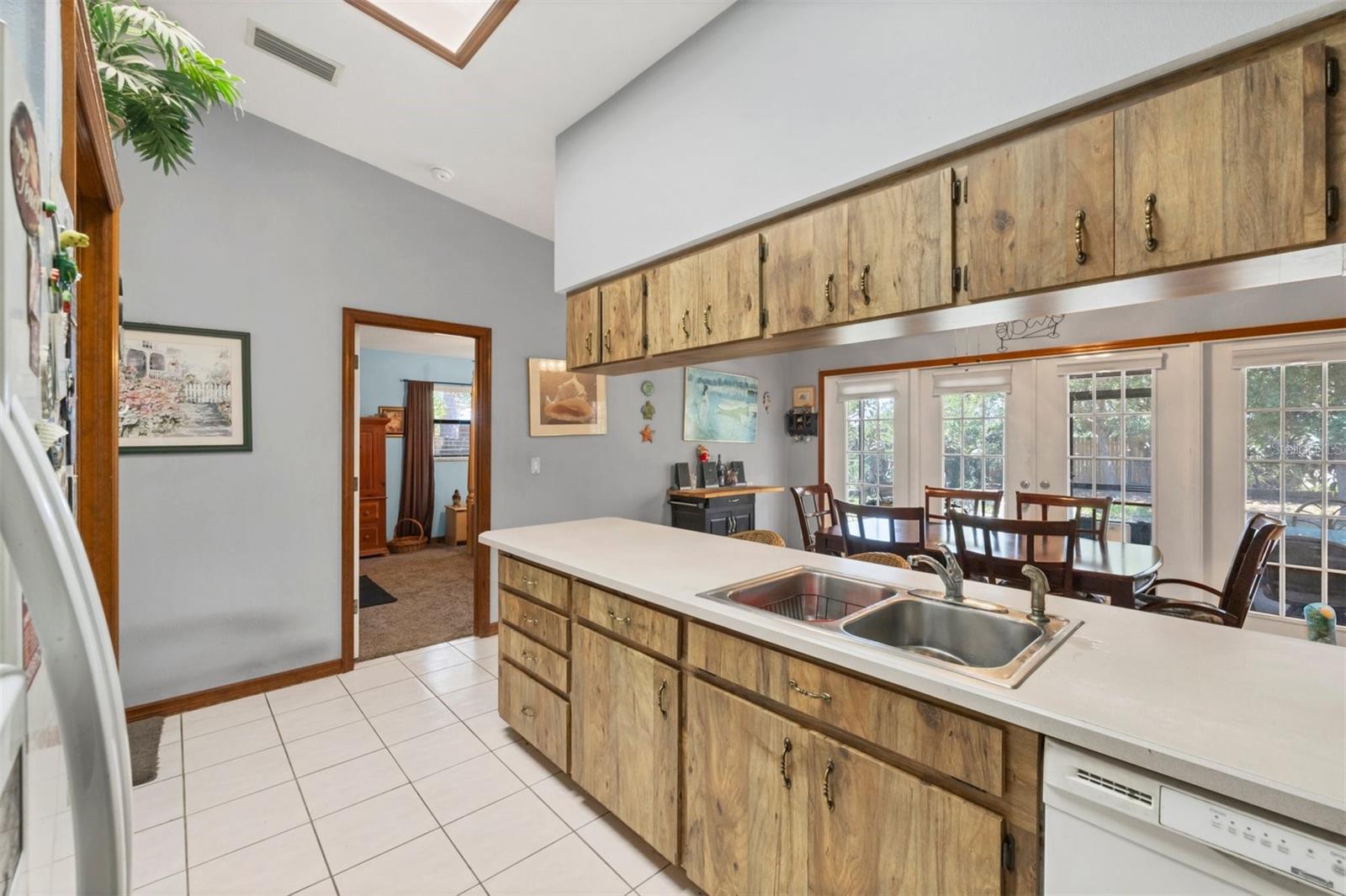 ENGLEWOOD VIEW - Residential