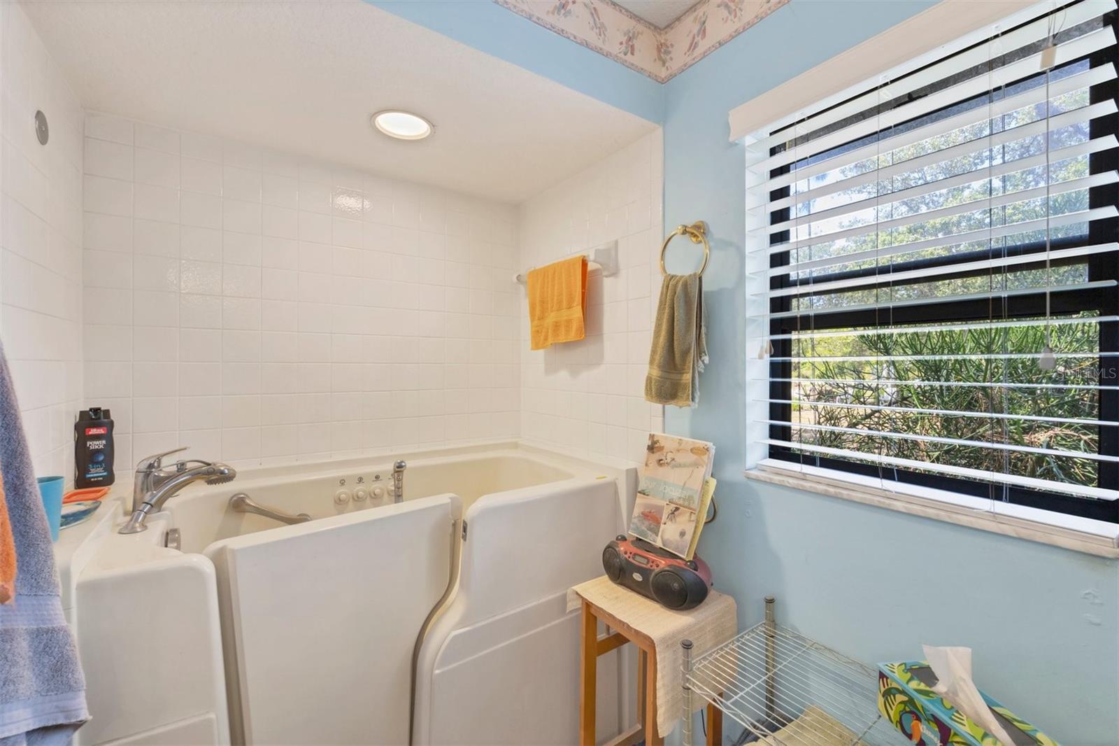 ENGLEWOOD VIEW - Residential