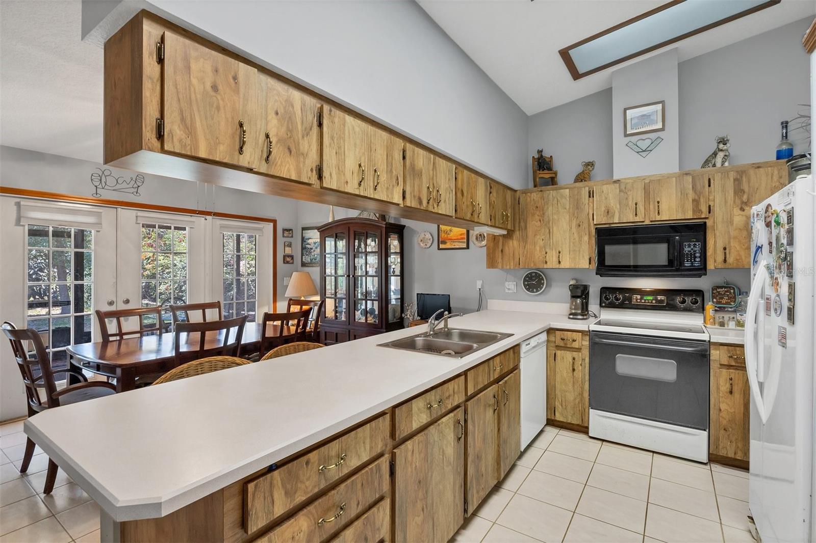 ENGLEWOOD VIEW - Residential